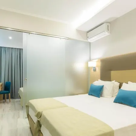 فندق Karras Grande 4*